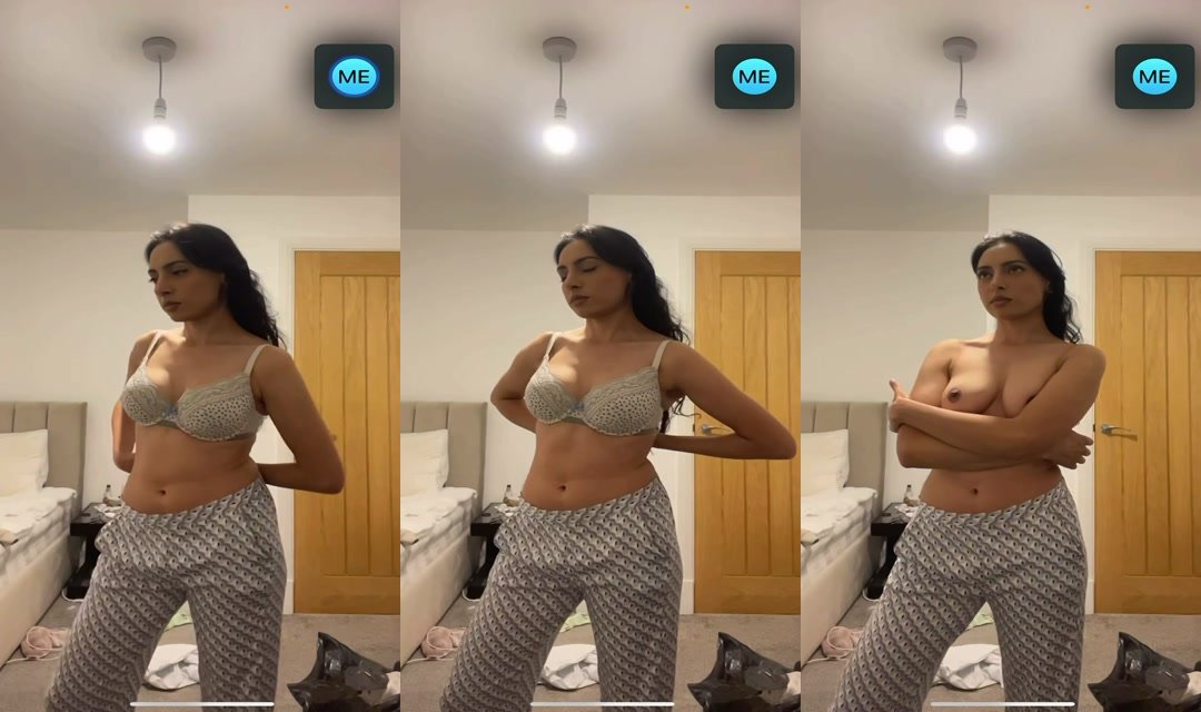 Beautiful Sexy Hot Babe Showing Her BigAss And Sexy Figure Part 2